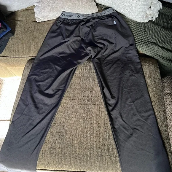 Element Select Women’s Black Scrub Pants - Picture 2 of 7